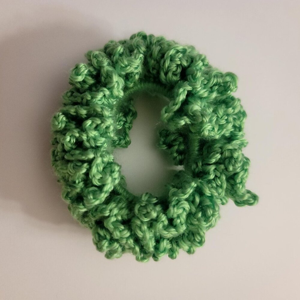 Handmade Crochet Scrunchie (Celery Green)